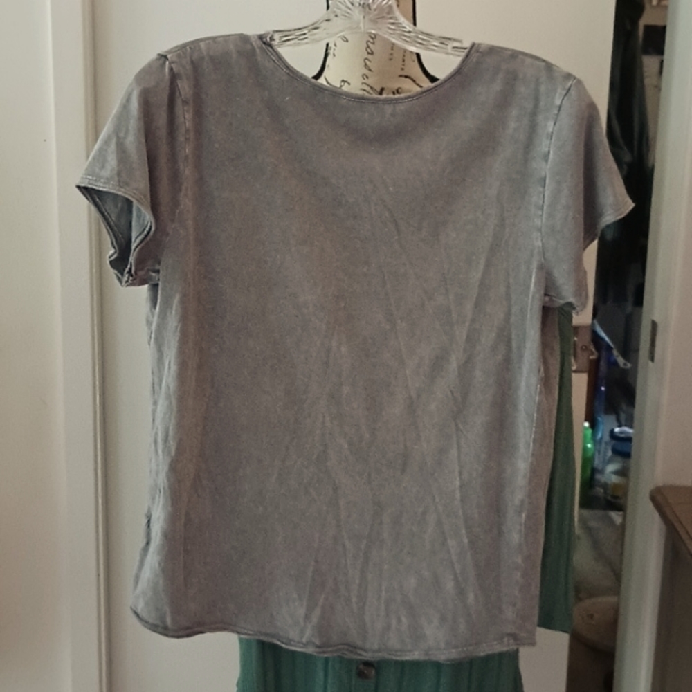 ISABEL MATERNITY Tee - Picture 2 of 4